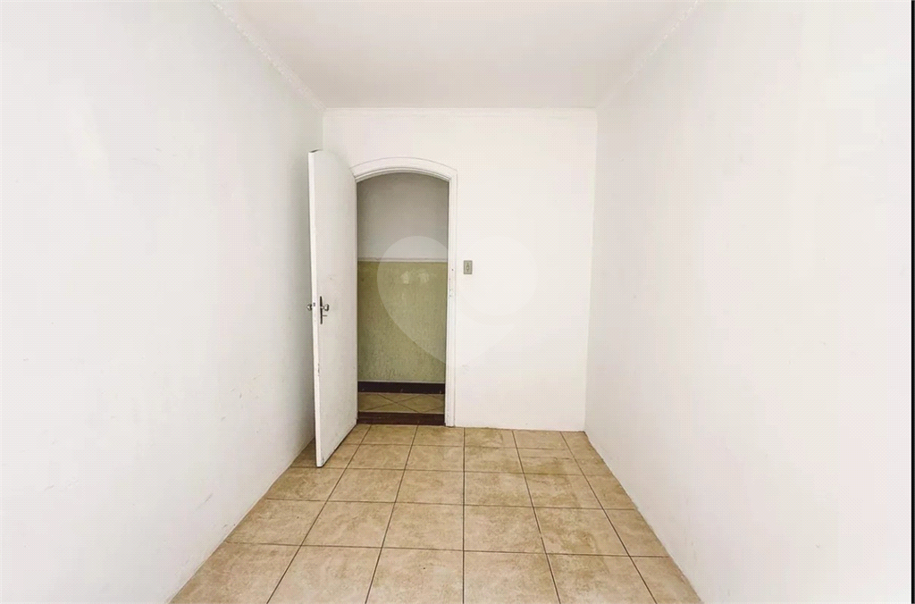 Sobrado com 3 dorms e 2 vagas - apenas 700 mil