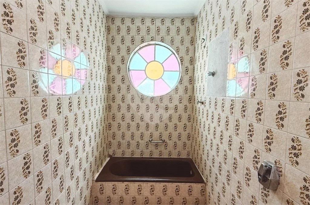 Sobrado com 3 dorms e 2 vagas - apenas 700 mil