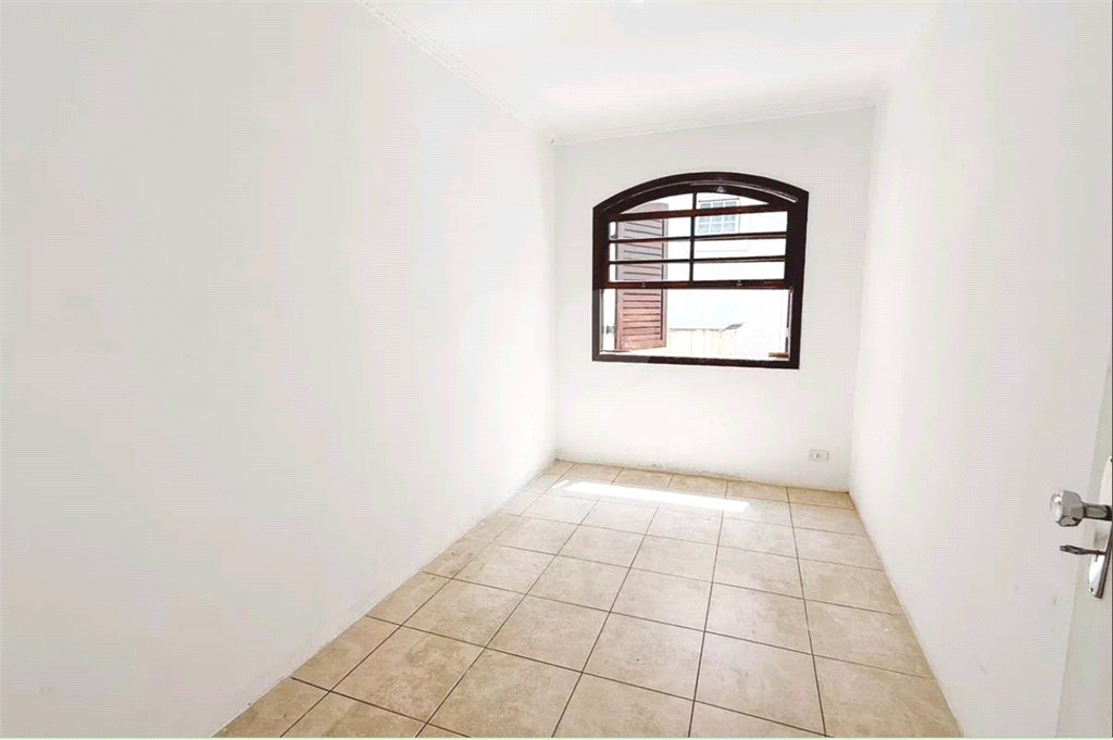 Sobrado com 3 dorms e 2 vagas - apenas 700 mil