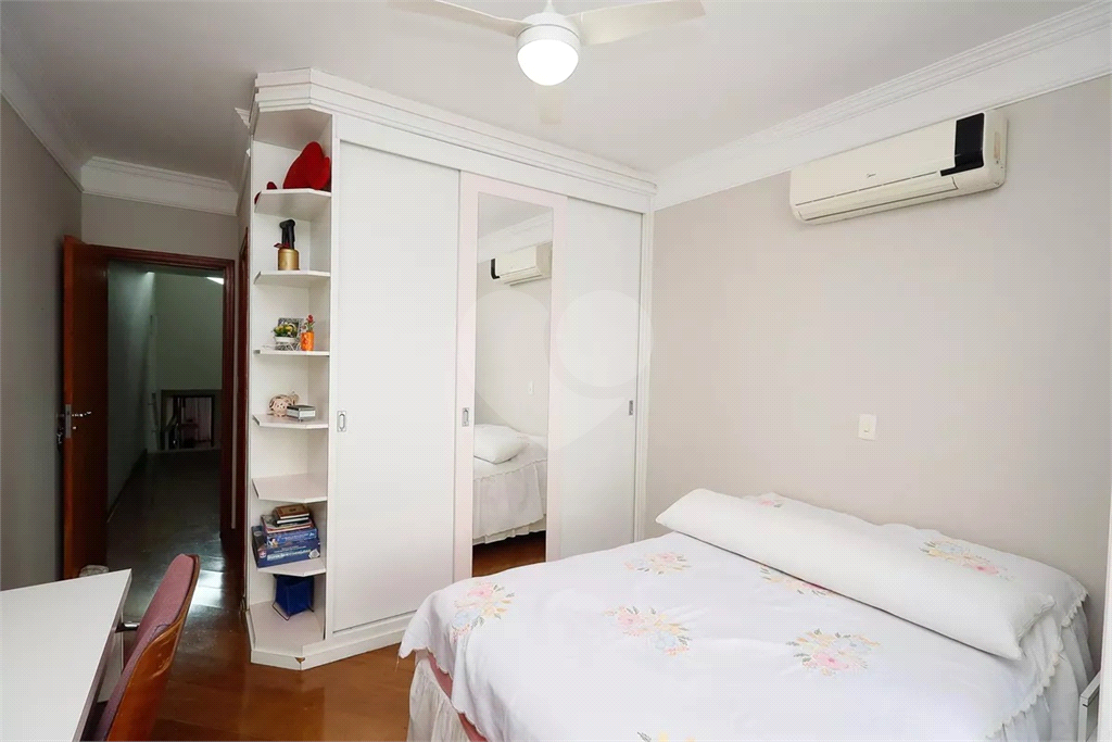 Casa à venda com 225m², 3 quartos e 4 vagas Tucuruvi 