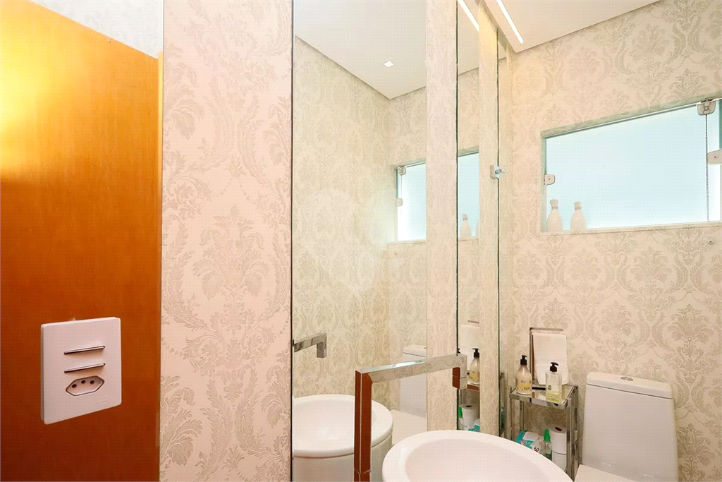 Casa à venda com 225m², 3 quartos e 4 vagas Tucuruvi 