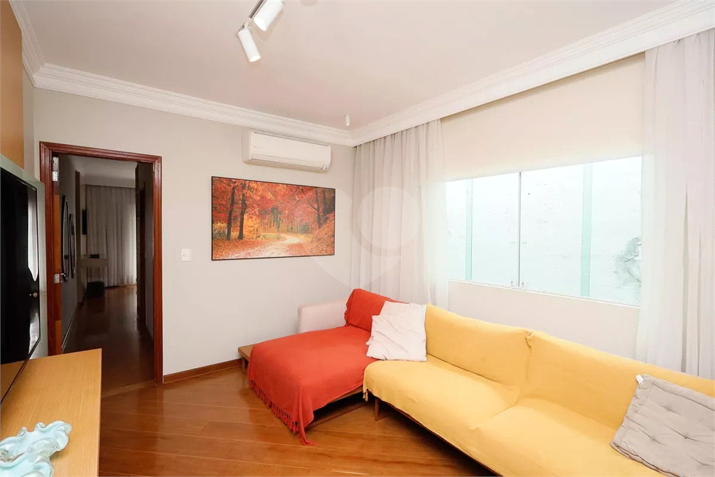 Casa à venda com 225m², 3 quartos e 4 vagas Tucuruvi 