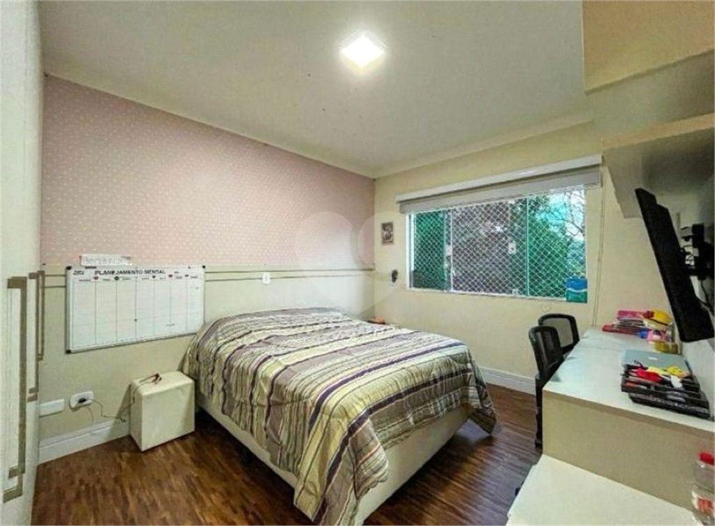 Casa Alto Padrão à Venda ou Locação na Serra da Cantareira | 1000 m² |  4 suítes | 6 vagas!