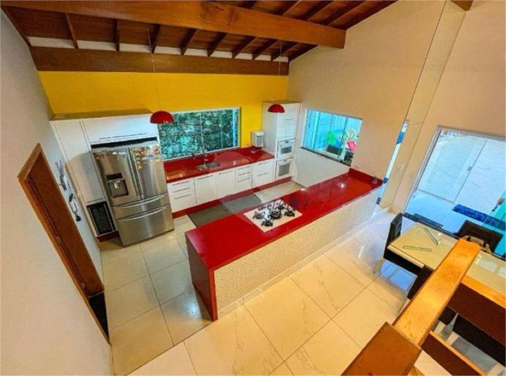 Casa Alto Padrão à Venda ou Locação na Serra da Cantareira | 1000 m² |  4 suítes | 6 vagas!
