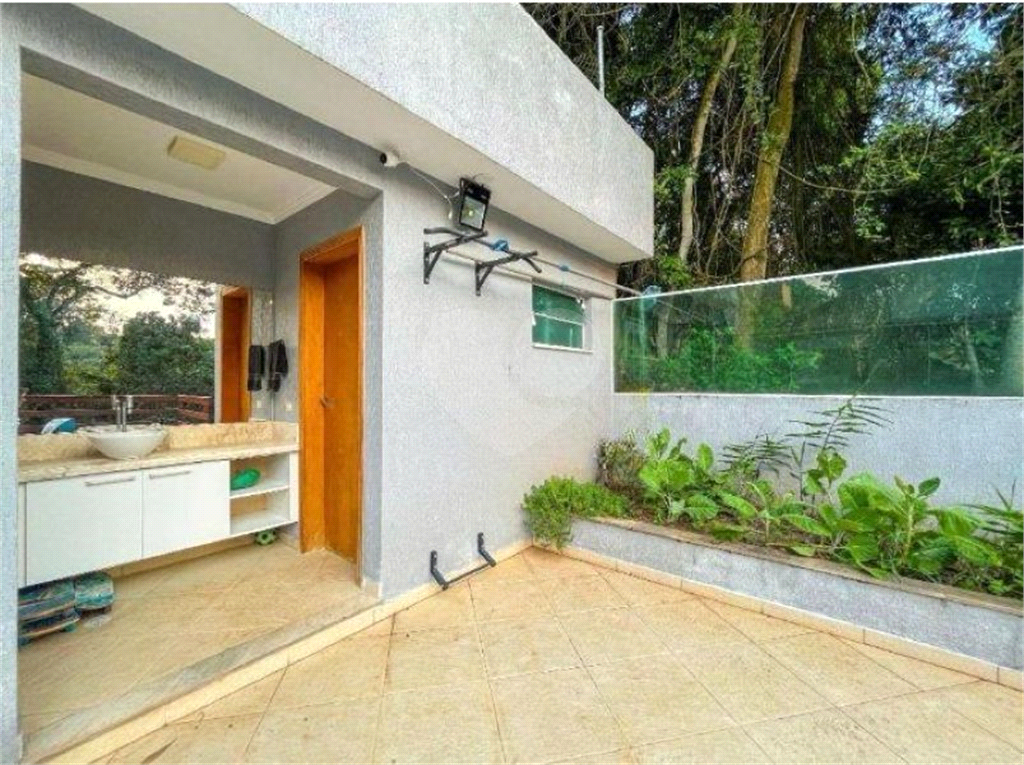 Casa Alto Padrão à Venda ou Locação na Serra da Cantareira | 1000 m² |  4 suítes | 6 vagas!