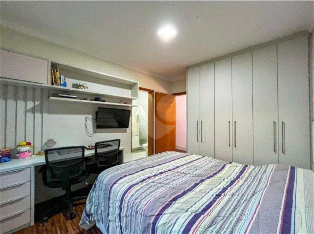 Casa Alto Padrão à Venda ou Locação na Serra da Cantareira | 1000 m² |  4 suítes | 6 vagas!