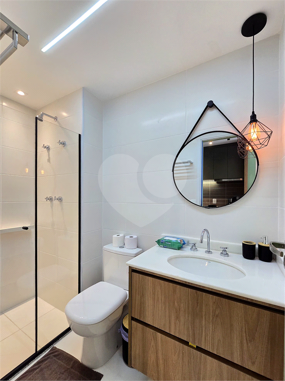 Studio mobiliado ao lado do Metrô Vila Madalena andar alto varanda