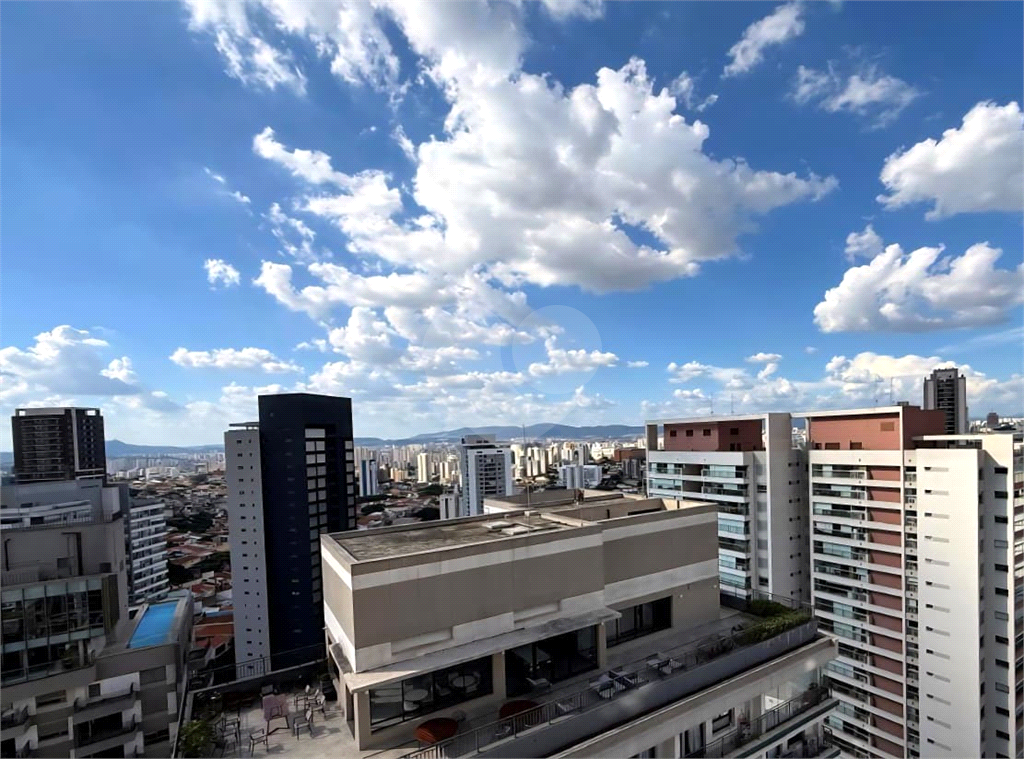 Studio mobiliado ao lado do Metrô Vila Madalena andar alto varanda