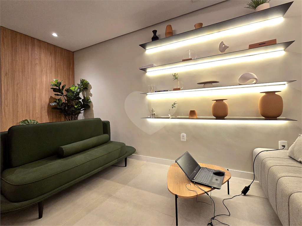 Studio mobiliado ao lado do Metrô Vila Madalena andar alto varanda