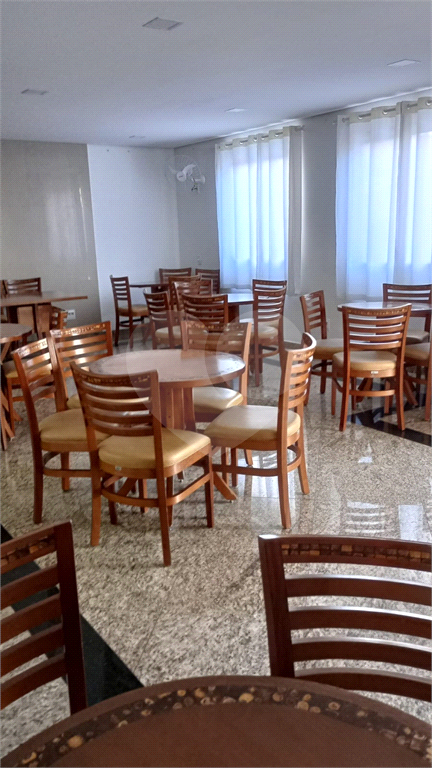 Apartamento no Tatuapé – 83m², 3 quartos (1 suíte), varanda com vidro, 2 vagas e lazer completo próximo ao Metrô Carrão