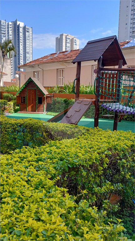 Apartamento no Tatuapé – 83m², 3 quartos (1 suíte), varanda com vidro, 2 vagas e lazer completo próximo ao Metrô Carrão