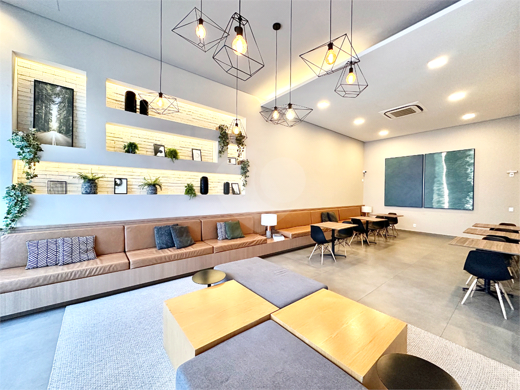 Apartamento Decorado com 2 Dormitórios (1 Suíte) | Varanda Integrada | 1 Vaga | Próx. Metrô Sumaré