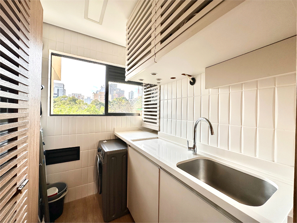 Apartamento Decorado com 2 Dormitórios (1 Suíte) | Varanda Integrada | 1 Vaga | Próx. Metrô Sumaré