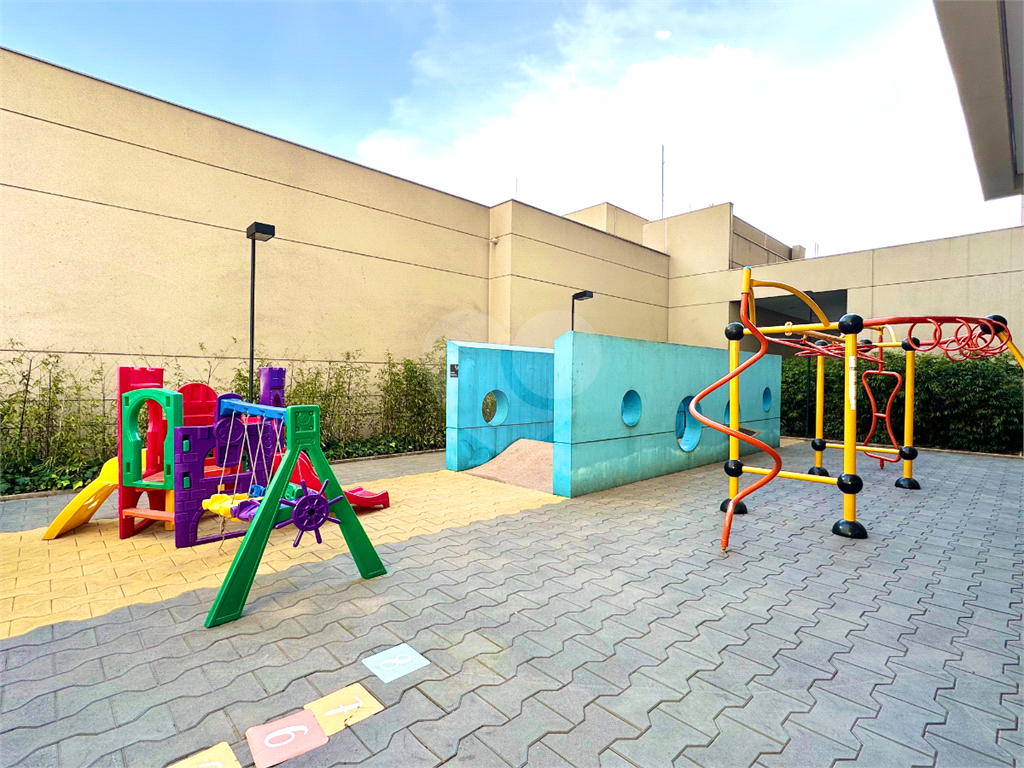 Apartamento Decorado com 2 Dormitórios (1 Suíte) | Varanda Integrada | 1 Vaga | Próx. Metrô Sumaré