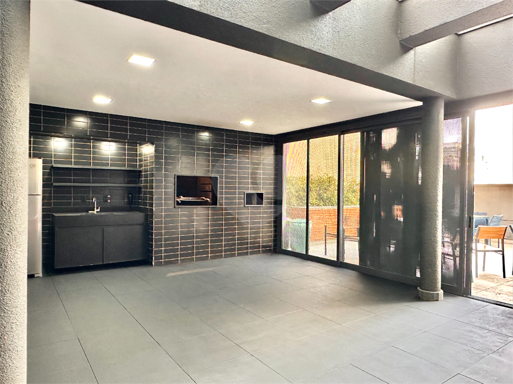 Apartamento Decorado com 2 Dormitórios (1 Suíte) | Varanda Integrada | 1 Vaga | Próx. Metrô Sumaré