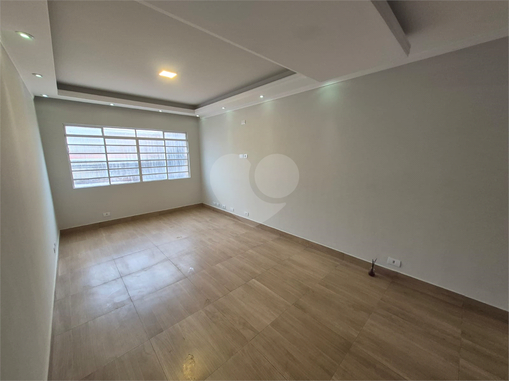 Sobrado, 3 Dormitórios, 2 Banheiros, 2 Vagas. Vila Constância