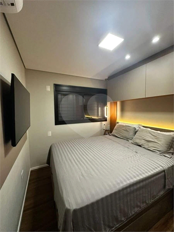 Conforto e Conveniência na Vila Buarque: Apartamento Mobiliado com Varanda e Lazer Completo