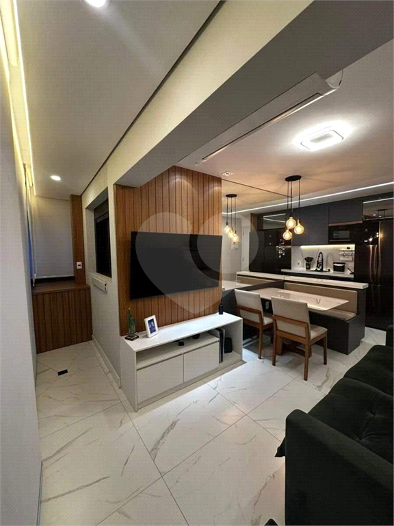 Conforto e Conveniência na Vila Buarque: Apartamento Mobiliado com Varanda e Lazer Completo