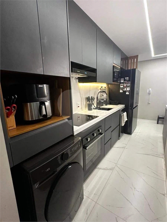 Conforto e Conveniência na Vila Buarque: Apartamento Mobiliado com Varanda e Lazer Completo