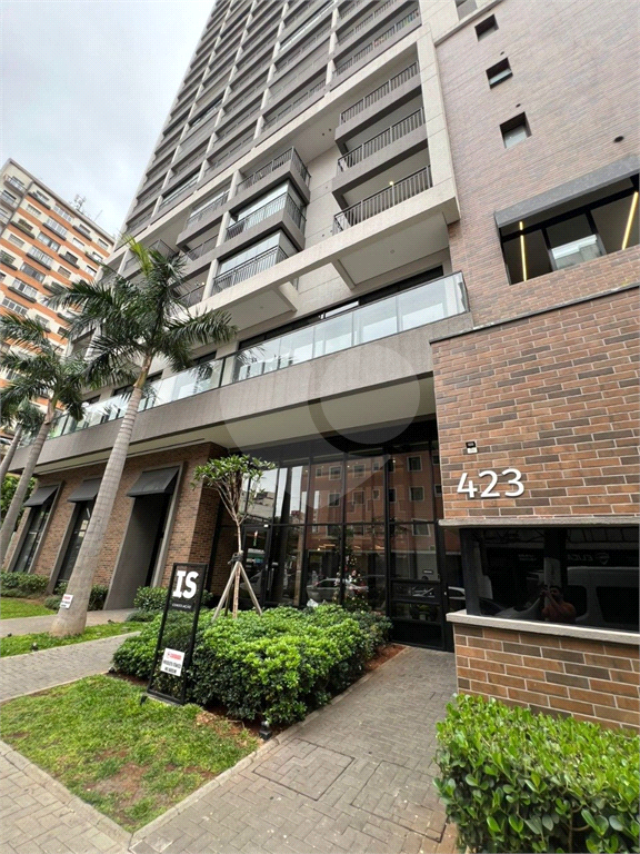 Conforto e Conveniência na Vila Buarque: Apartamento Mobiliado com Varanda e Lazer Completo