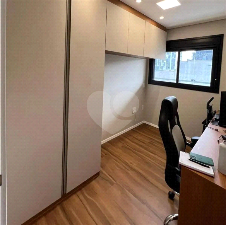 Conforto e Conveniência na Vila Buarque: Apartamento Mobiliado com Varanda e Lazer Completo