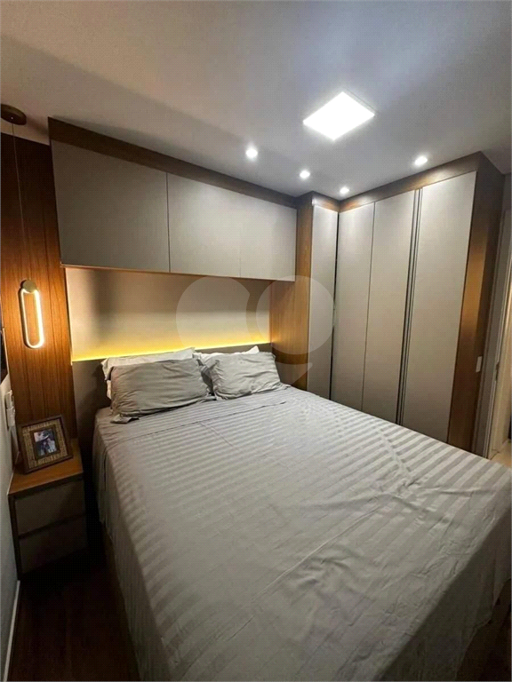 Conforto e Conveniência na Vila Buarque: Apartamento Mobiliado com Varanda e Lazer Completo