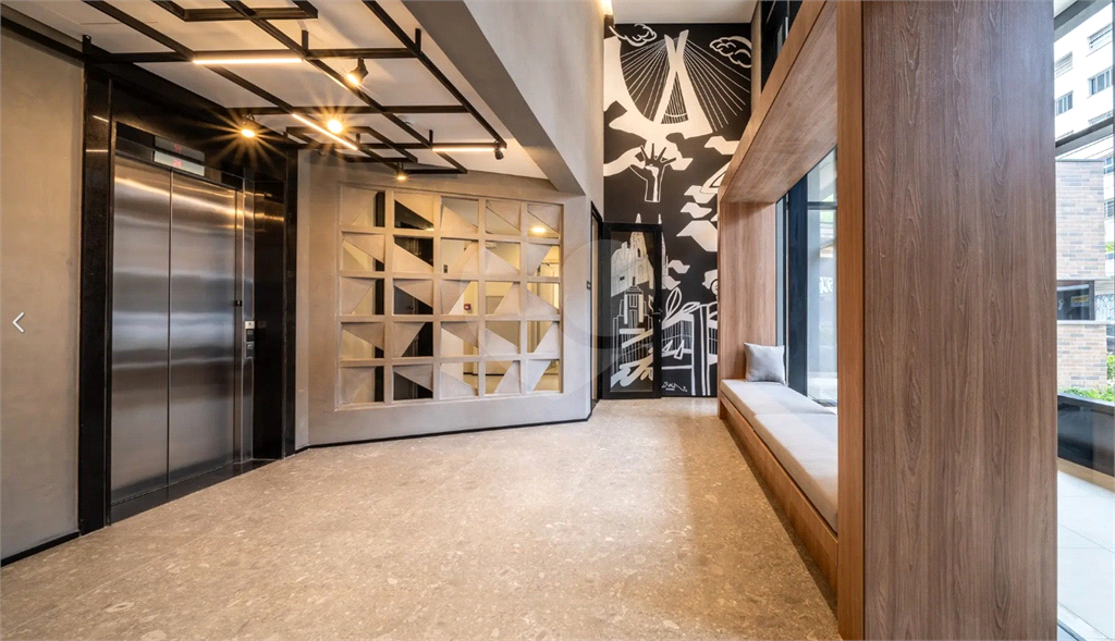 Studio Moderno e Automatizado no Jardim das Acácias: Conectividade e Conforto ao Lado do Metrô Brooklin