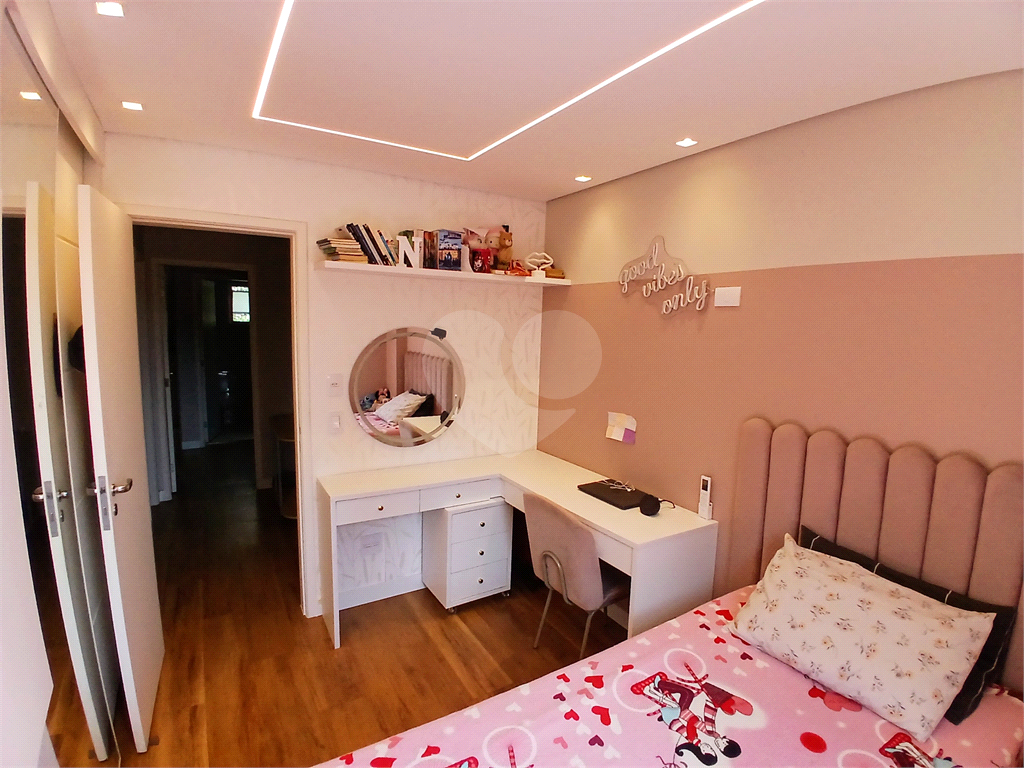 Casa em condomínio com apenas 5 unidades - privacidade e segurança