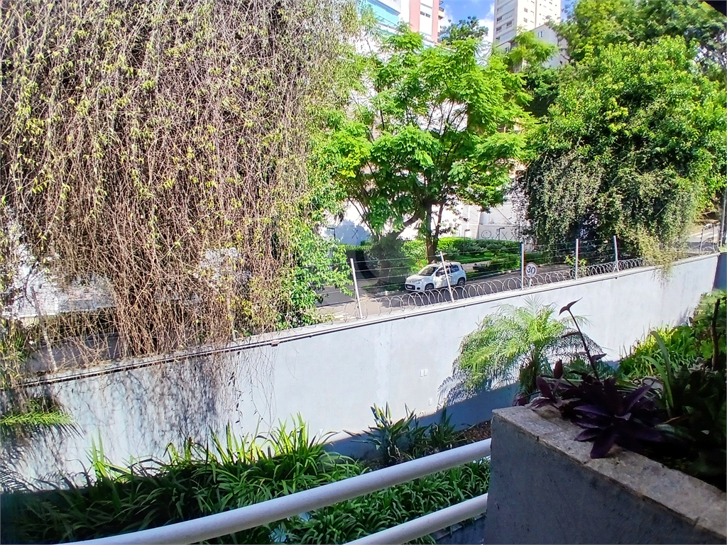 Casa em condomínio com apenas 5 unidades - privacidade e segurança