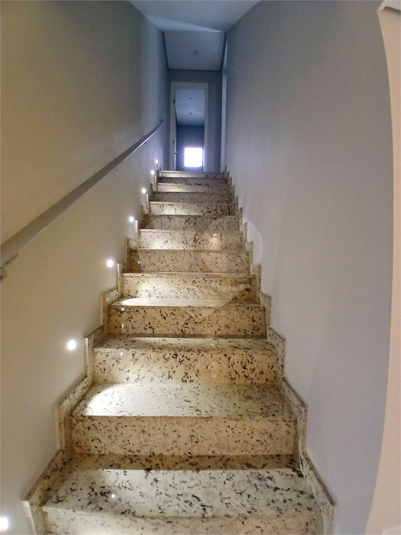 Casa em condomínio com apenas 5 unidades - privacidade e segurança