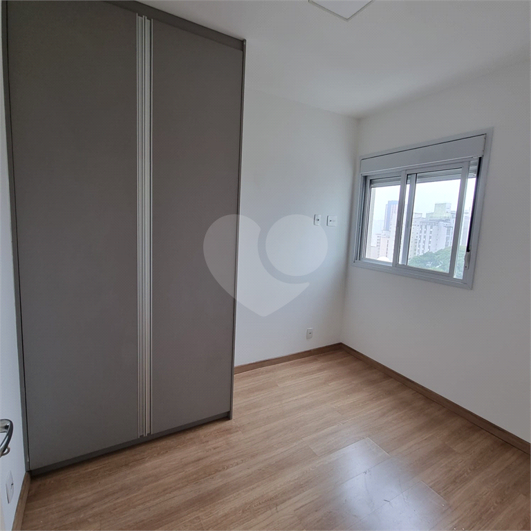 ótimo Apartamento bairro da aclimação bem localizado, pronto para entrar, e morar.