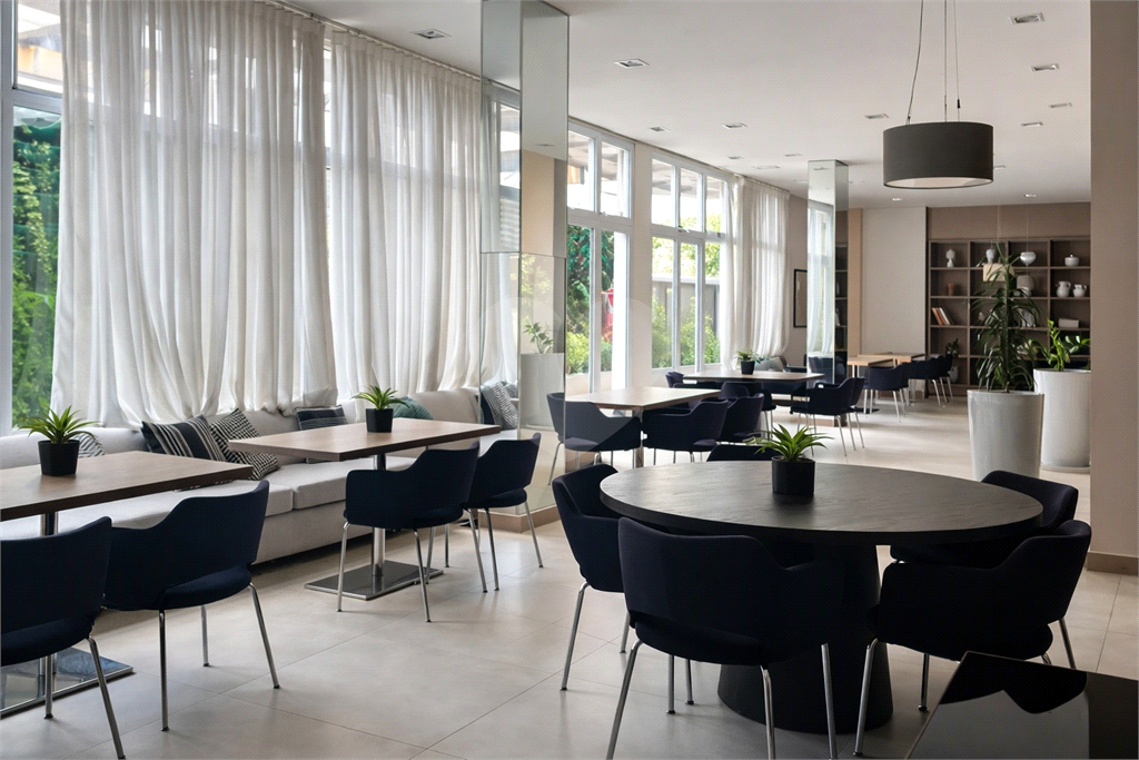 ótimo Apartamento bairro da aclimação bem localizado, pronto para entrar, e morar.