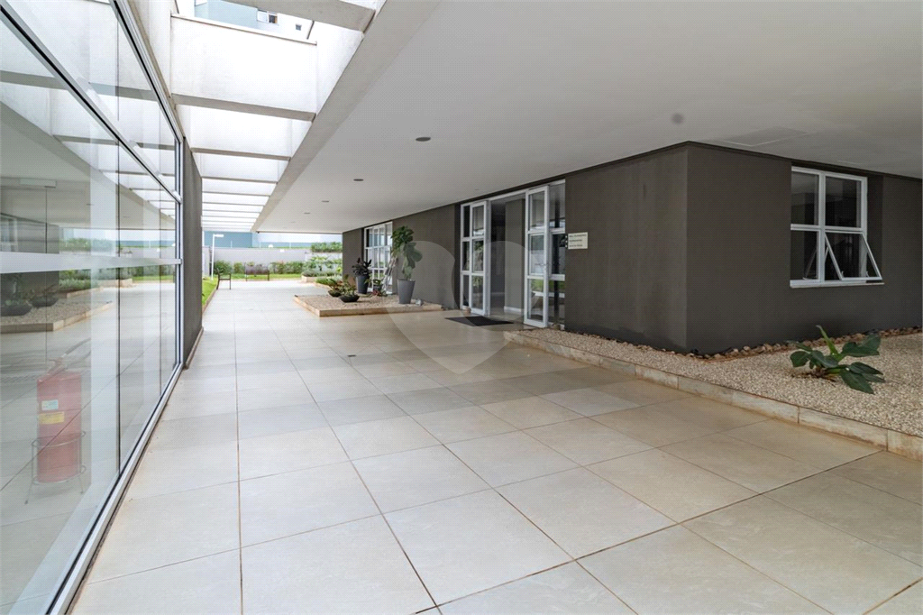 Apartamento 68m² na Aclimação – Sala Ampliada e 2 Vagas