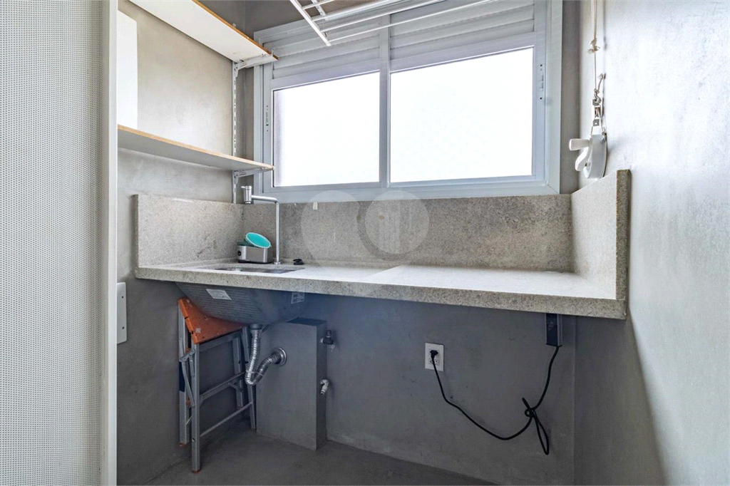 Apartamento 68m² na Aclimação – Sala Ampliada e 2 Vagas