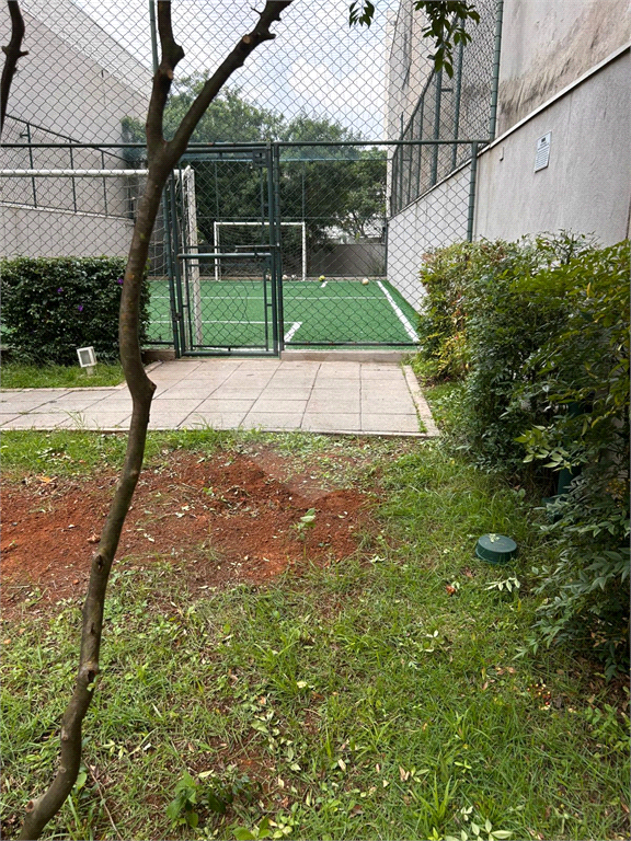 Apartamento 68m² na Aclimação – Sala Ampliada e 2 Vagas