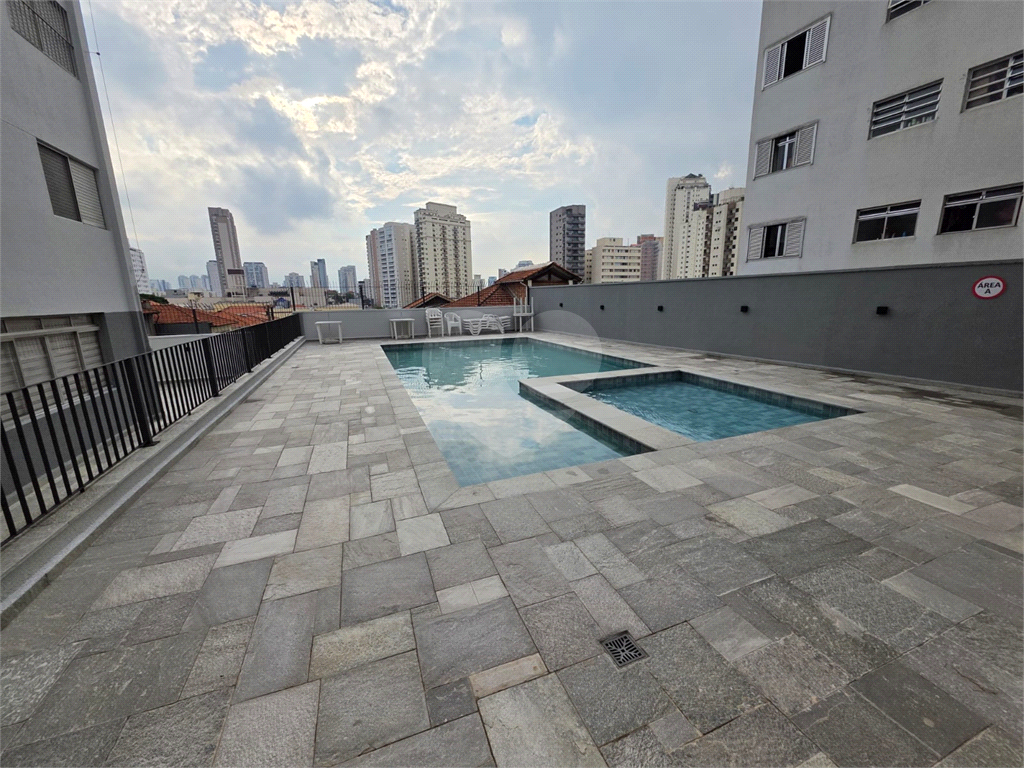 APARTAMENTO em SANTANA