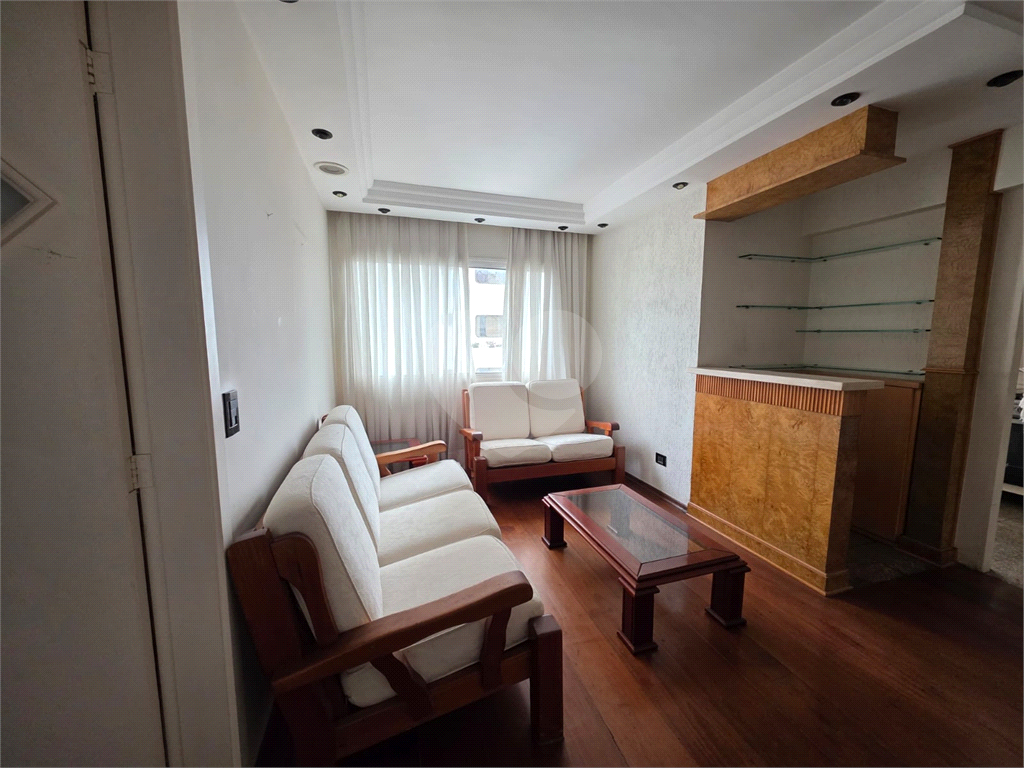 APARTAMENTO em SANTANA