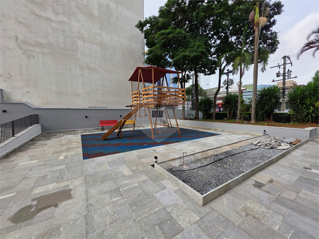 APARTAMENTO em SANTANA