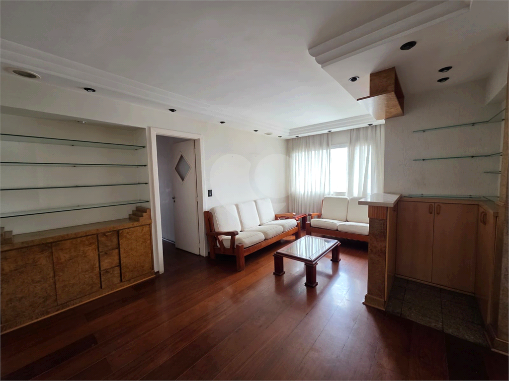 APARTAMENTO em SANTANA