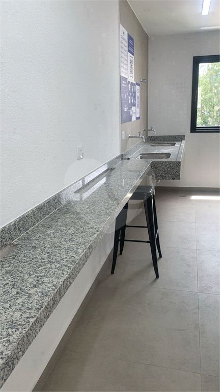 Apartamento NOVO para locação bairro Água Fria | 2 dormitórios, varanda, ar-condicionado e vaga livre