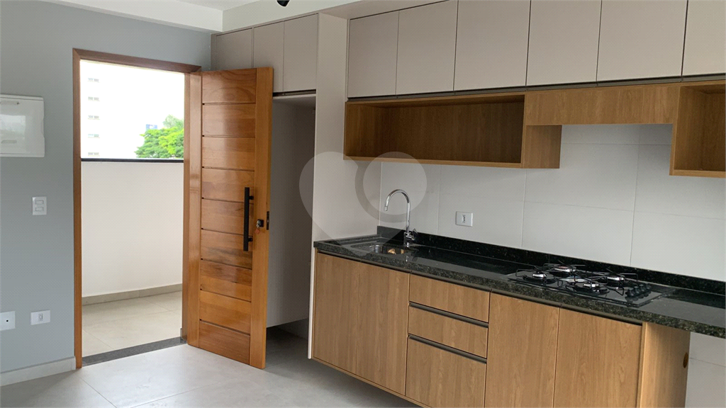 Apartamento NOVO para locação bairro Água Fria | 2 dormitórios, varanda, ar-condicionado e vaga livre