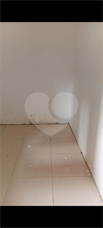 APARTAMENTO em CASA VERDE