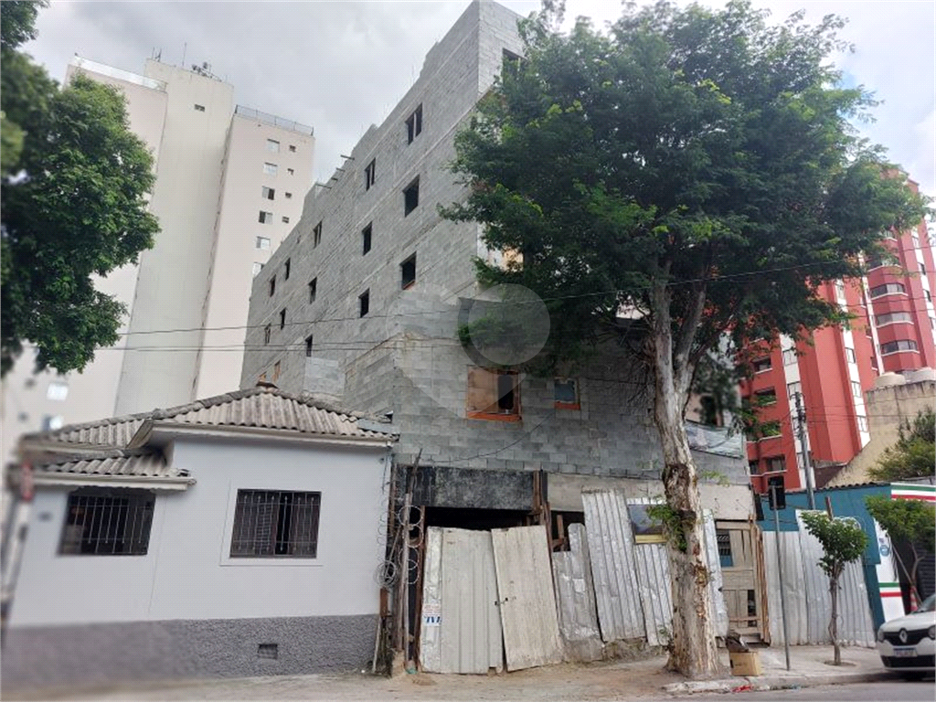 APARTAMENTO em CASA VERDE