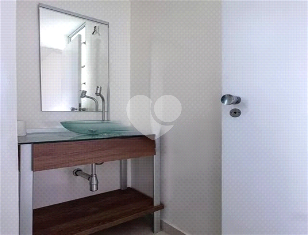 Apartamento à venda nos Jardins com 3 dormitórios e 85 m²