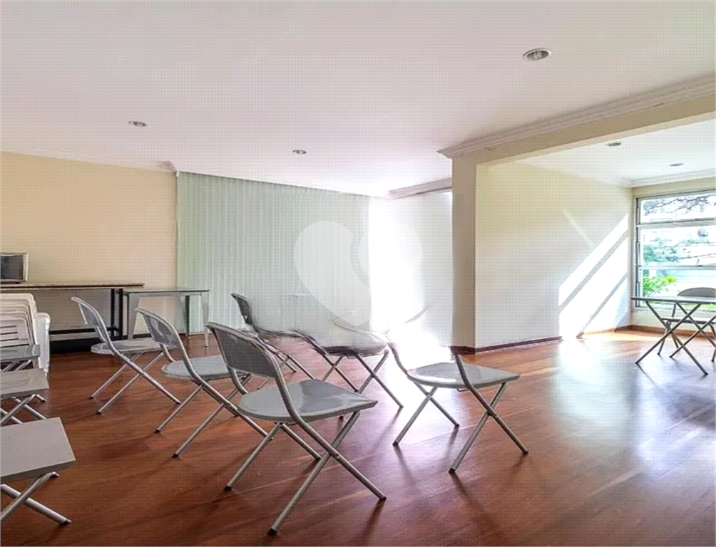 Apartamento à venda nos Jardins com 3 dormitórios e 85 m²