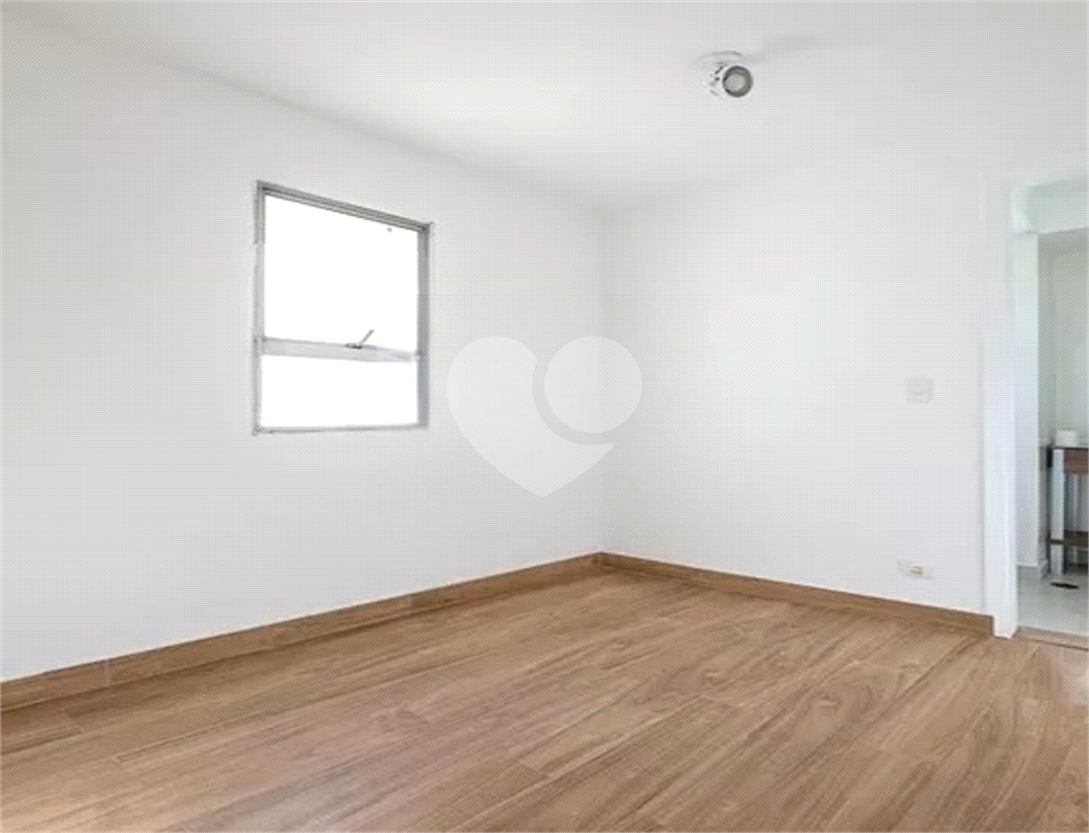 Apartamento à venda nos Jardins com 3 dormitórios e 85 m²