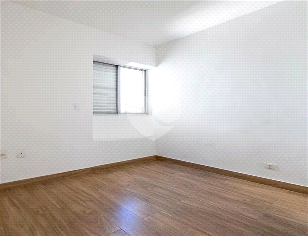 Apartamento à venda nos Jardins com 3 dormitórios e 85 m²