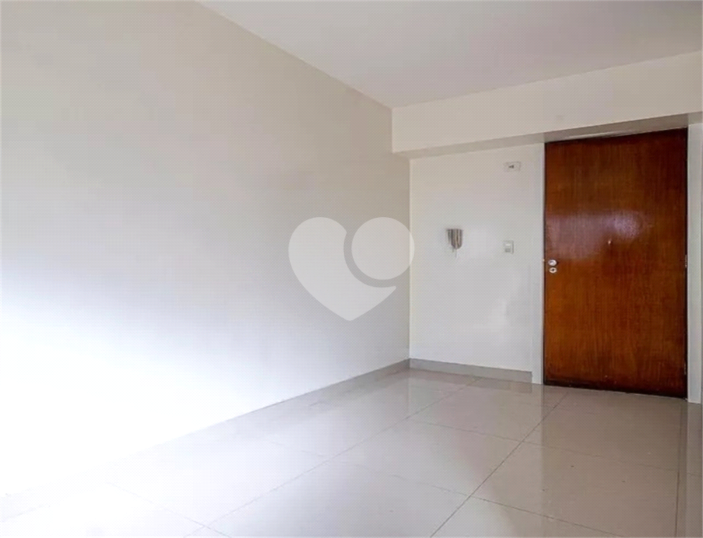 Apartamento à venda nos Jardins com 3 dormitórios e 85 m²