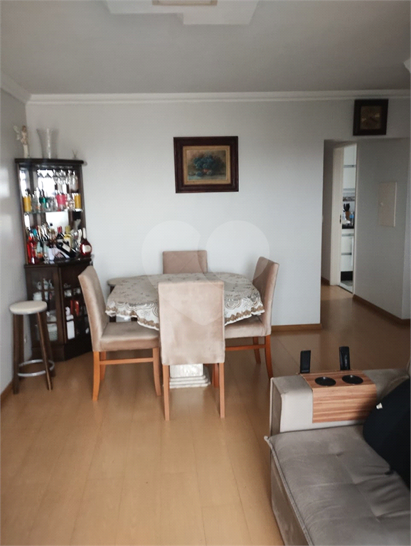 APARTAMENTO em TUCURUVI