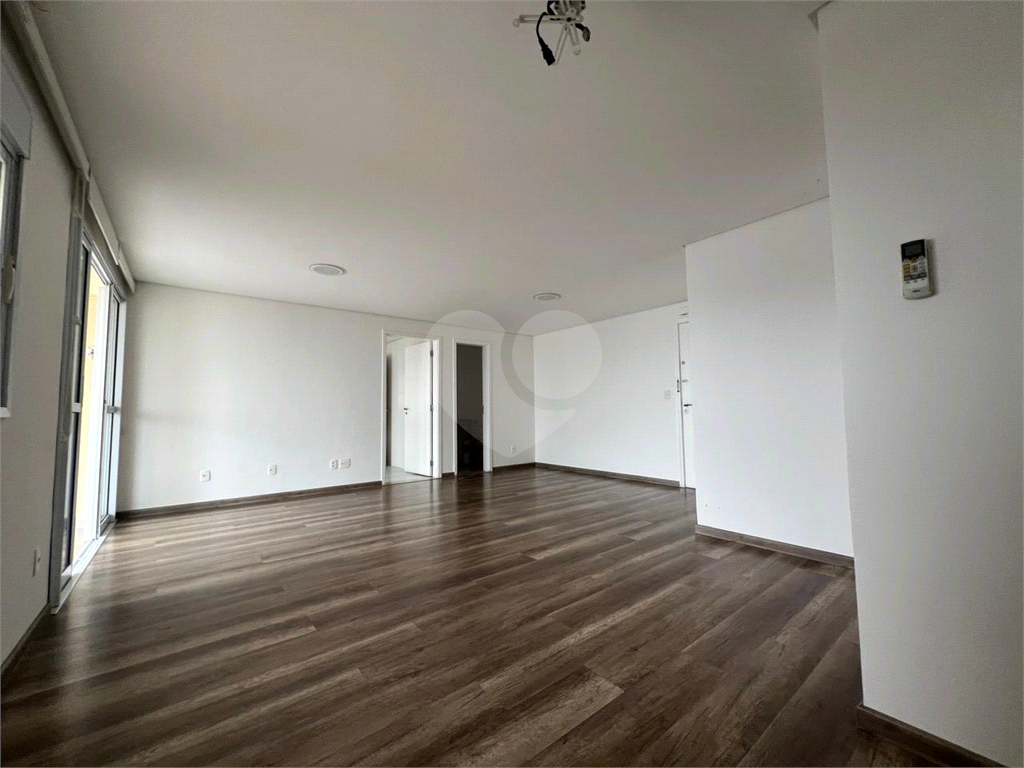 Apartamento à venda – Rua Salete | Pronto para morar